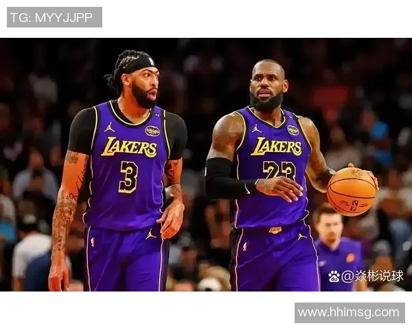 掘金迎来新赛季首场胜利，詹姆斯和戴维斯空砍50+难挡球队进步